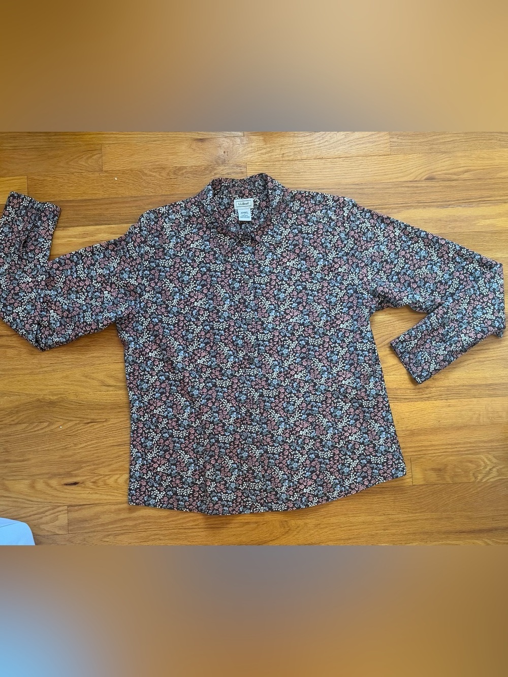 Vintage L.L. Bean Women’s Floral Button-Up Shirt in Black and Pink